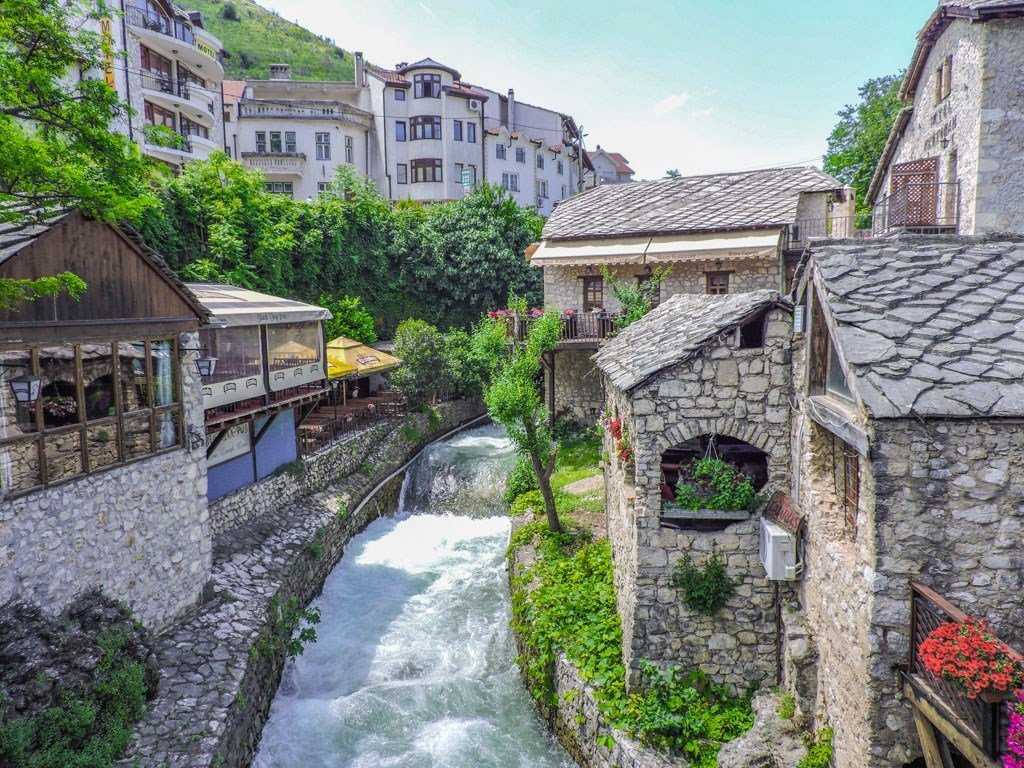 Достопримечательности Боснии и Герцеговины с описанием, качественными фото и видео. В нашем списке есть все главные достопримечательности Боснии и Герцеговины с возможностью просмотра на карте.