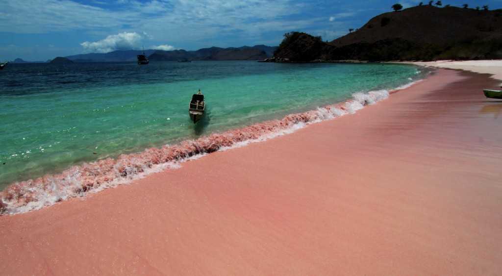 Где розовый песок на пляже | vasque-russia.ru