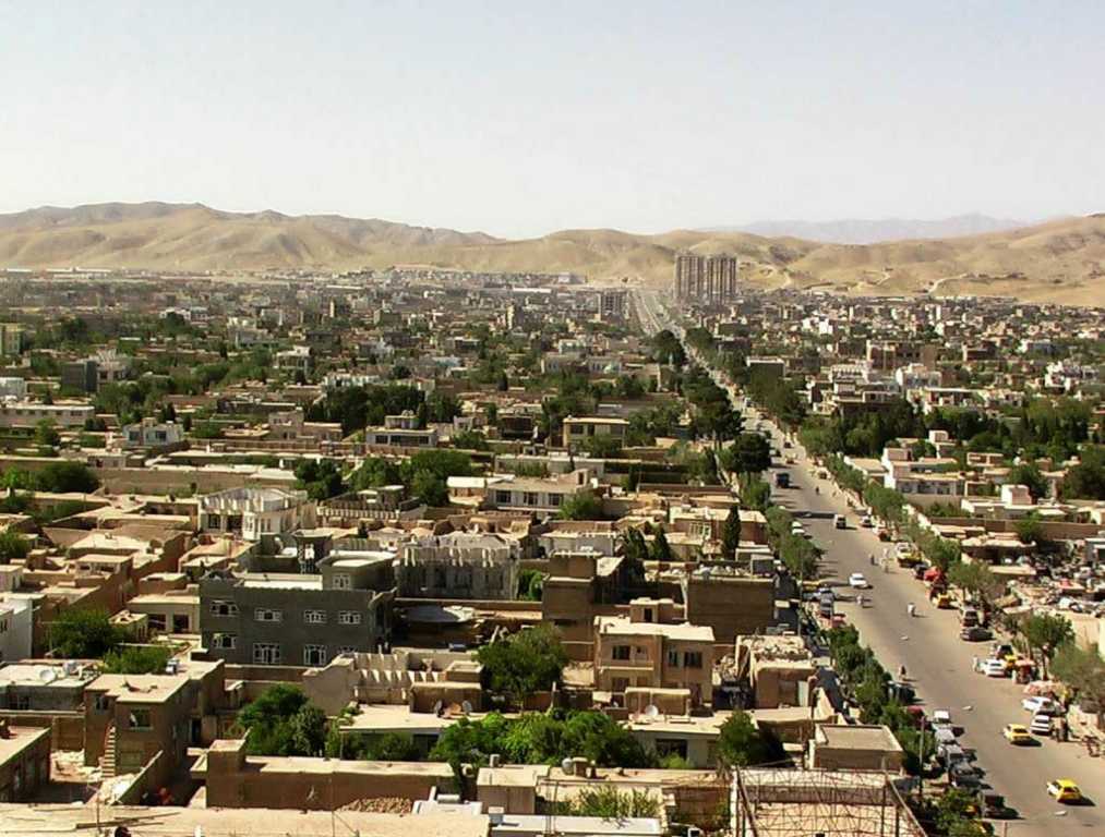 Фото города Герат в Афганистане Большая галерея качественных и красивых фотографий Герата, на которых представлены достопримечательности города, его виды, улицы, дома, парки и музеи