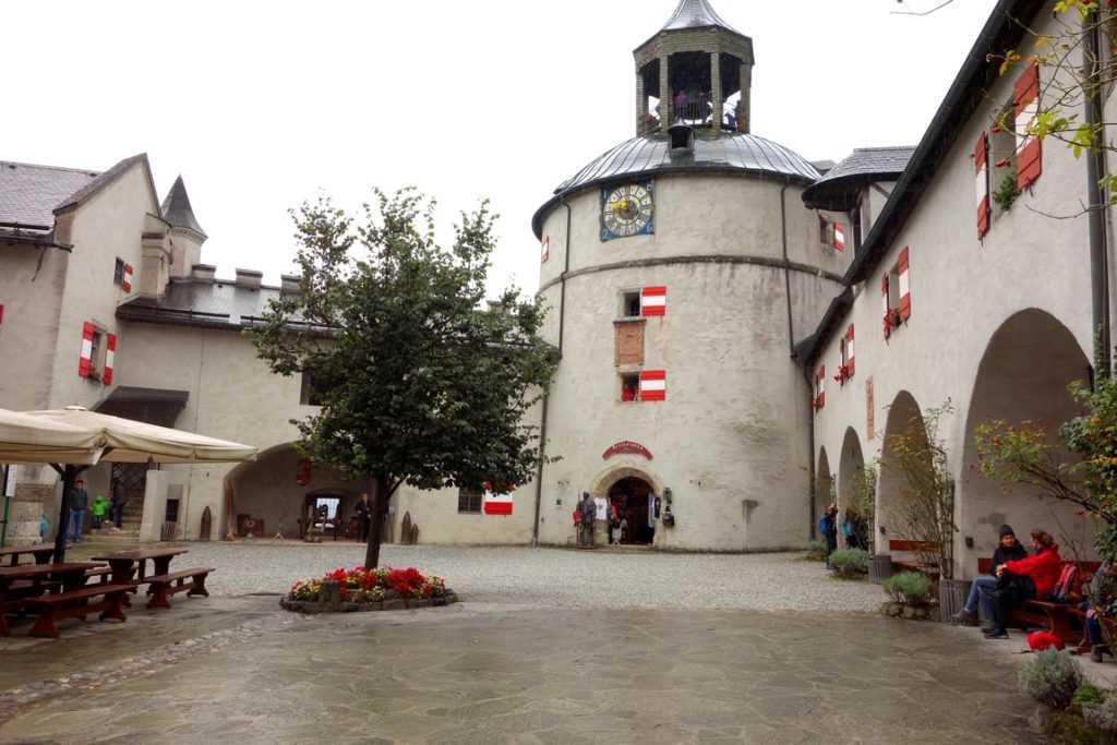Музеи-замки австрии – кройценштайн, хоэнверфен и эстерхази