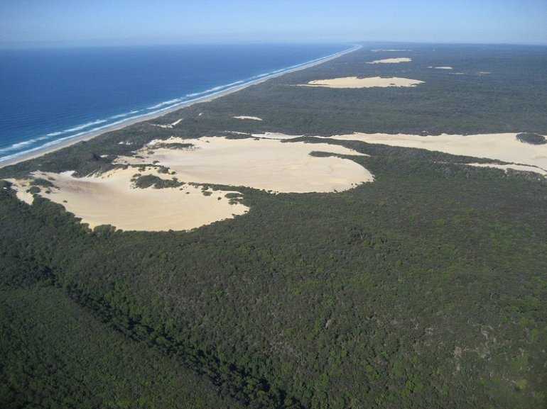 Остров фрейзера в австралии. по острову фрейзер на джипе. где расположен остров фрейзер