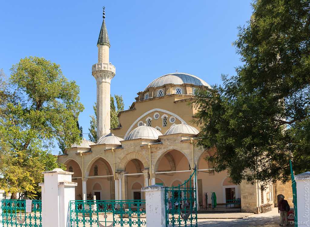 Мечеть джума-джами. евпатория. крым