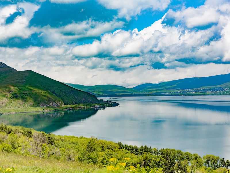 Озеро севан - википедия