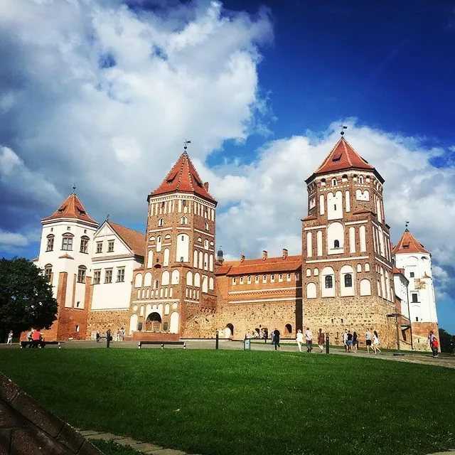 Мирский замок, достопримечательности и фото | tourpedia.ru