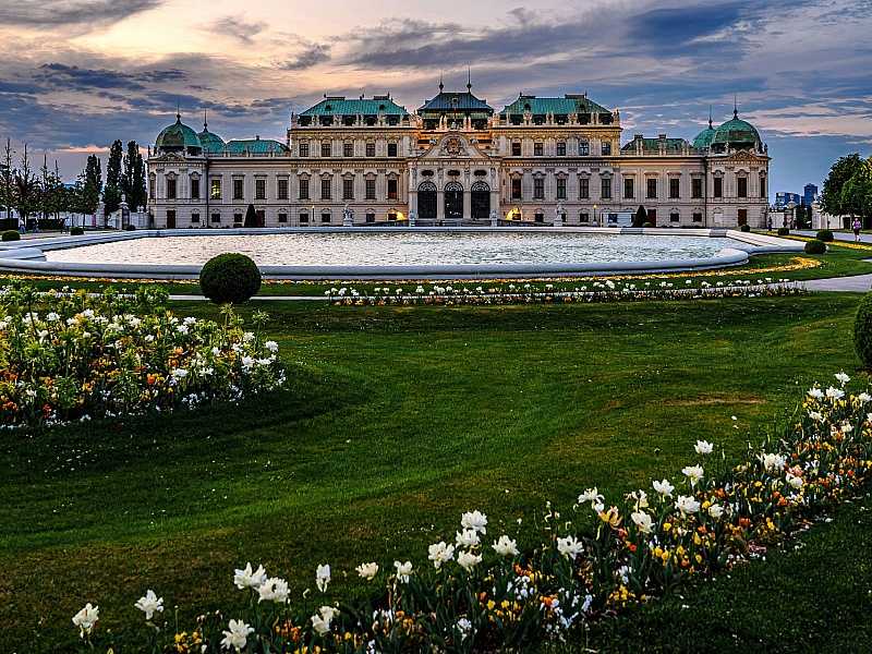 Бельведер – впечатляющий дворцовый комплекс в вене