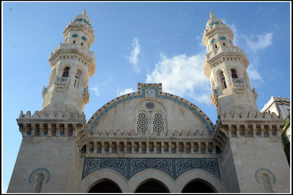Алжир - город, как добраться, местный транспорт, отели, рестораны, шопинг, досуг