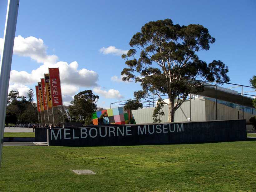 Фото города Мельбурн в Австралии Большая галерея качественных и красивых фотографий Мельбурна, на которых представлены достопримечательности города, его виды, улицы, дома, парки и музеи