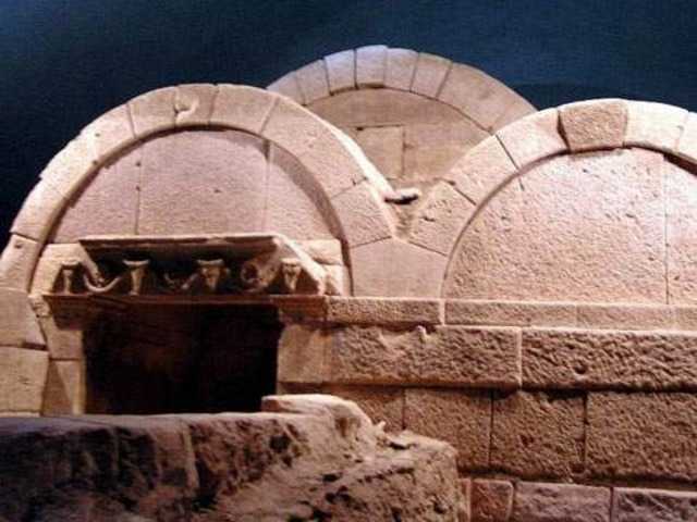 Фракийская гробница в казанлыке - по следам древних цивилизаций
