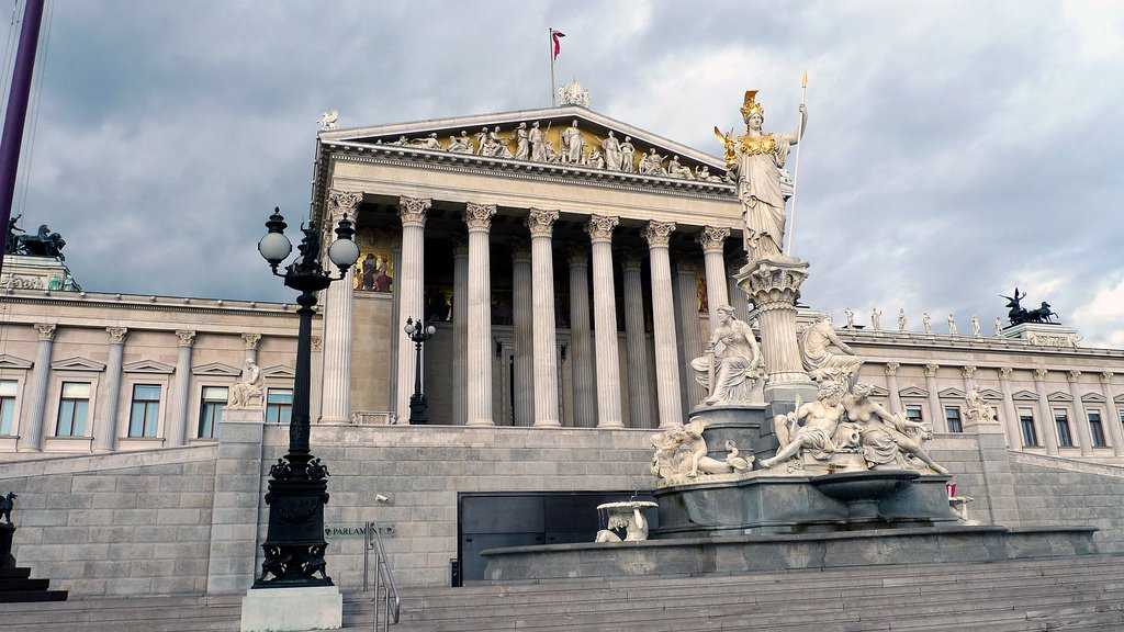 Памятник йоганну андреасу фон либенбергу, вена (австрия): история, фото, как добраться, адрес
на карте и время работы в 2021 - 2022