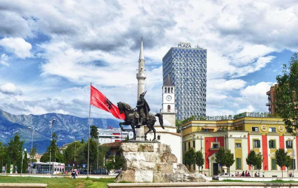 Берат (албания) - всё о городе, достопримечательности и фото берата