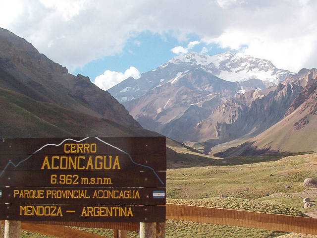 Фото Горы Аконкагуа в Аргентине Большая галерея качественных и красивых фотографий Горы Аконкагуа, которые Вы можете смотреть на нашем сайте