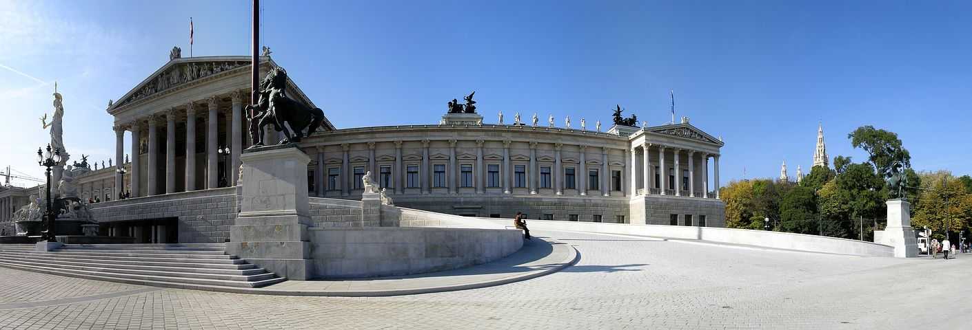 Памятник йоганну андреасу фон либенбергу, вена (австрия): история, фото, как добраться, адрес
на карте и время работы в 2021 - 2022