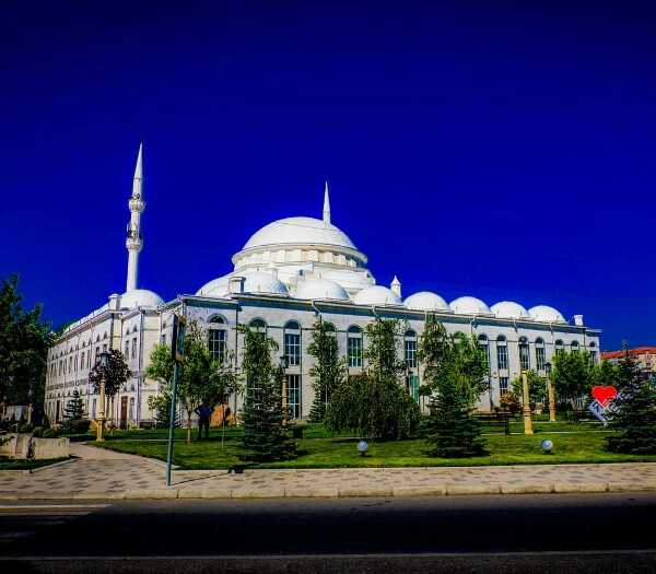 Самые красивые мечети в мире ( очень много фото )