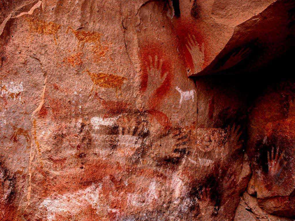 Пещера с рисунками древних людей была продана за 2,2 миллиона долларов