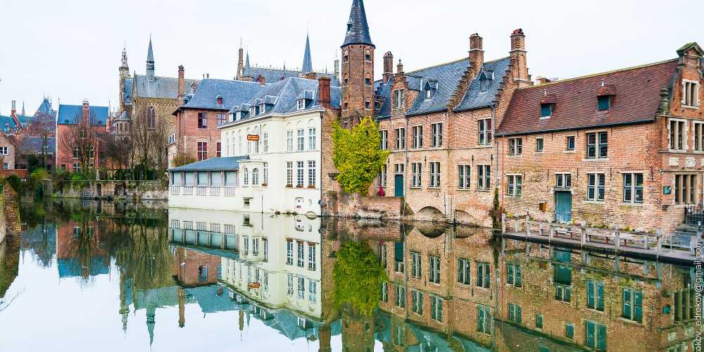 Лёвен, расположенный на реке Дейле, в 30 км от Брюсселя, называют самым «нидерландским» городом Бельгии, а еще – одним из ведущих образовательных центров страны. Здесь, в столице провинции Фламандский Брабант, находится старейший вуз королевства, Лёвенски