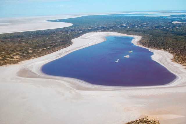 Фото озера Эйр в Австралии Большая галерея качественных и красивых фотографий озера Эйр, которые Вы можете смотреть на нашем сайте