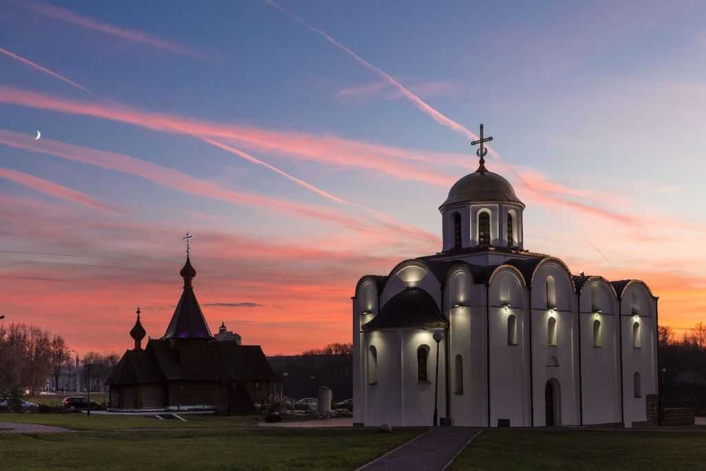 Софийский собор в полоцке: история и описание, адрес,строительство и архитектура, праздники и святыни
