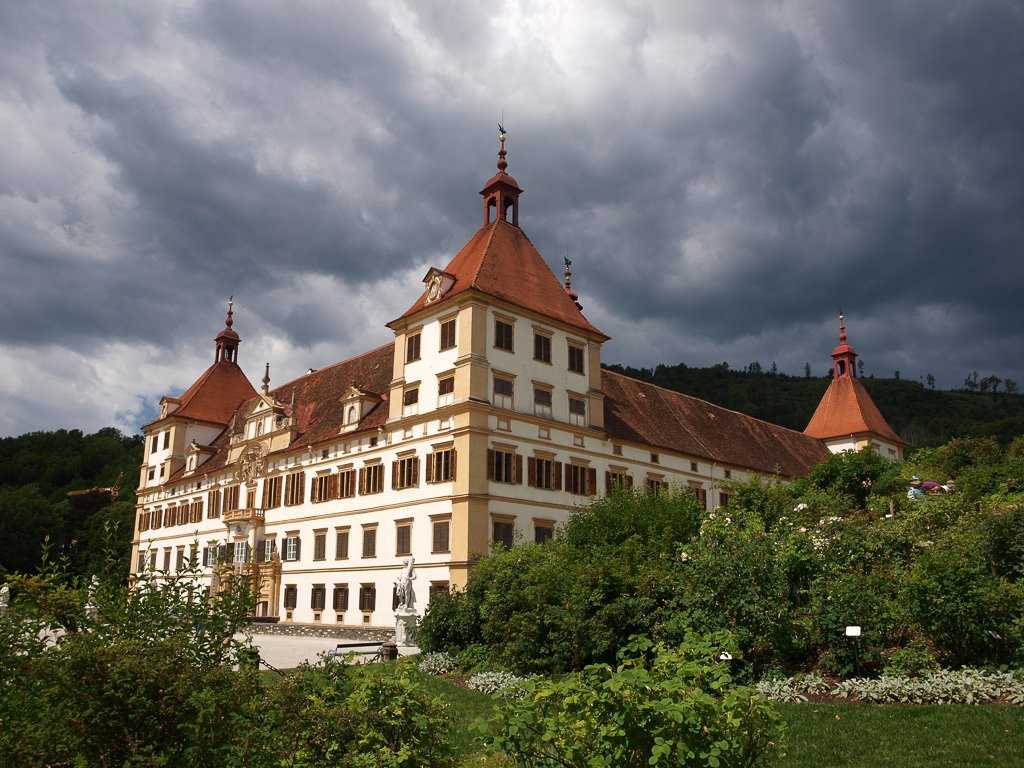 Замок херберштайн (schloss herberstein) в австрии часть 1: зоопарк, розарий, парк