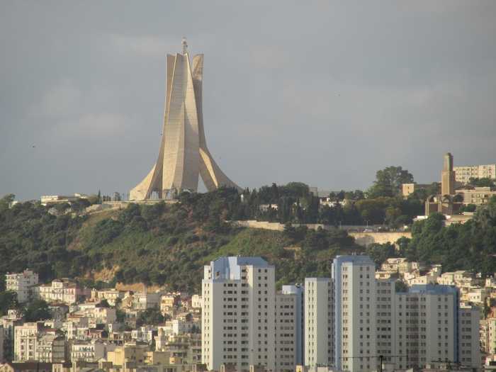 Алжир ℹ️ достопримечательности страны, фото и описание, что посмотреть, чем славится и знаменита страна, памятник славы и мученичества, музеи