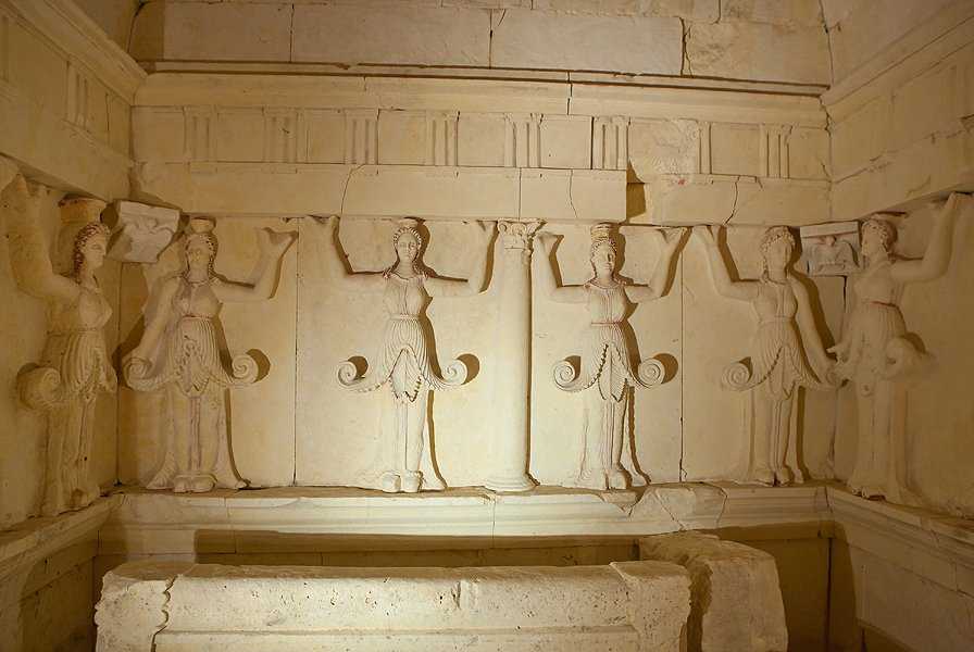 Фракийская гробница в свештарах, гробница, область разградская область