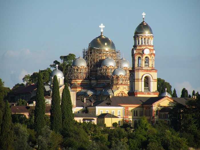 Новоафонский монастырь в абхазии: волшебная сила молитвы - турклуб восход