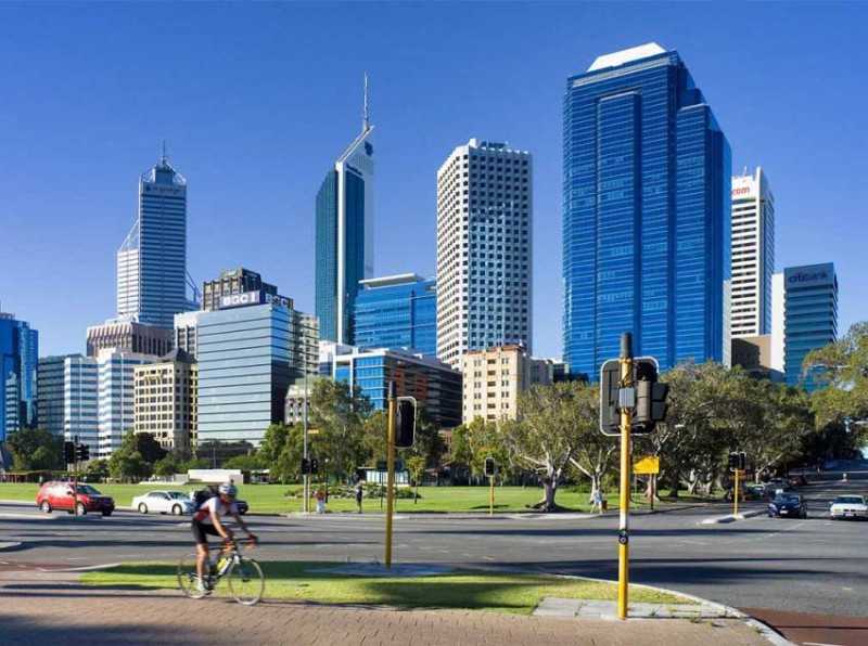 Мельбурн - столица австралии?