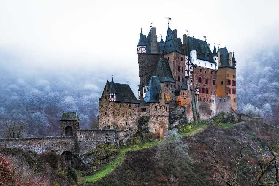 Исторические ценности (замок, дворец, руины, и т.п.) брюсселя