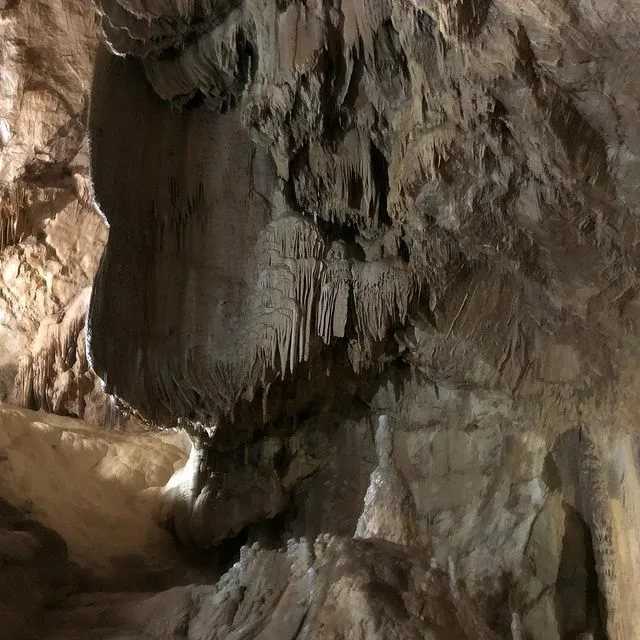 Новоафонская пещера: это надо видеть!
