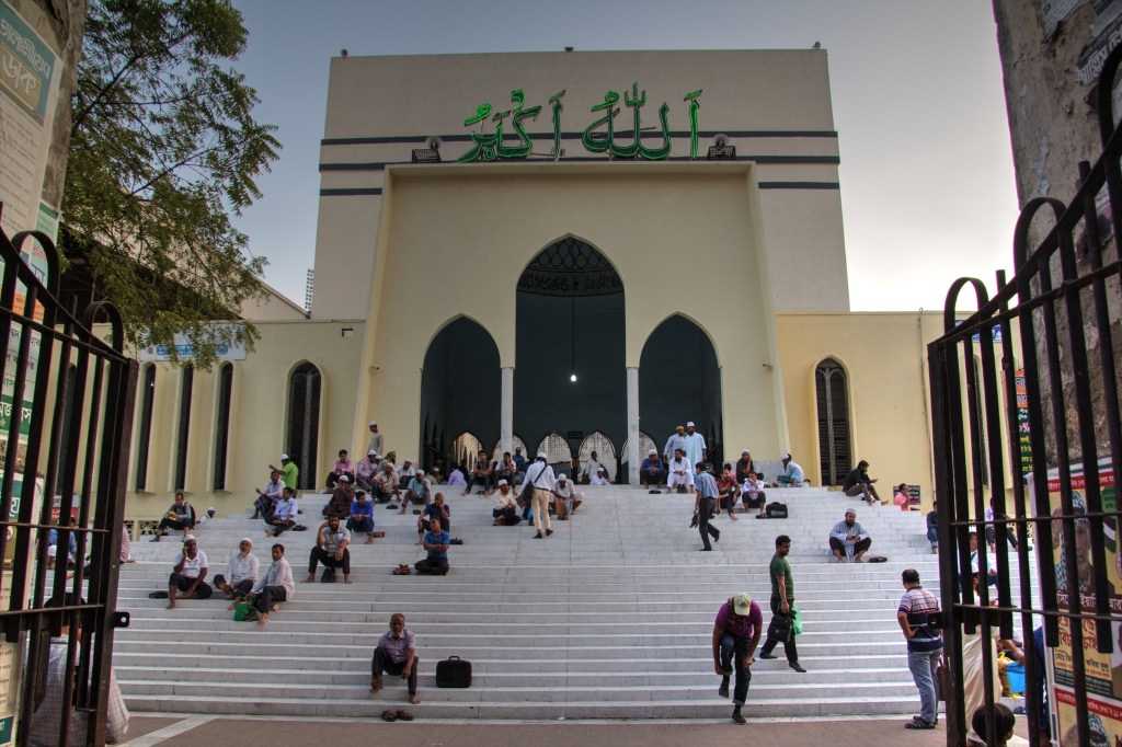 Национальная мечеть байтул мукаррам - baitul mukarram national mosque