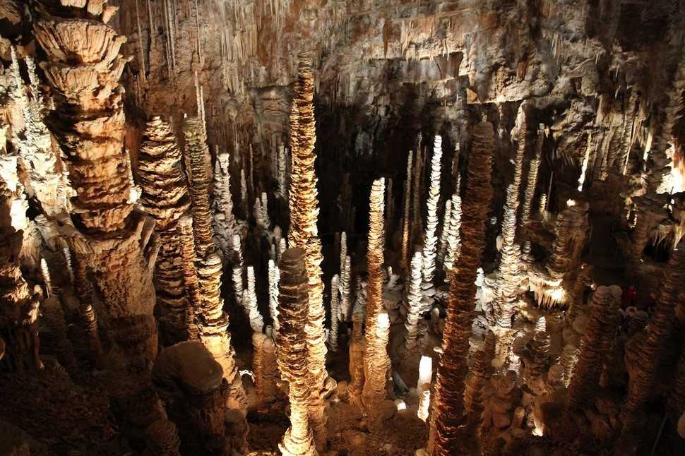 Фото Пещер Гчвихаба в Ботсване. Большая галерея качественных и красивых фотографий Пещер Гчвихаба, которые Вы можете смотреть на нашем сайте...
