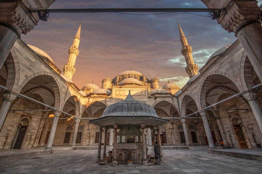 Наиболее известные и красивые исламские храмы в странах ближнего востока