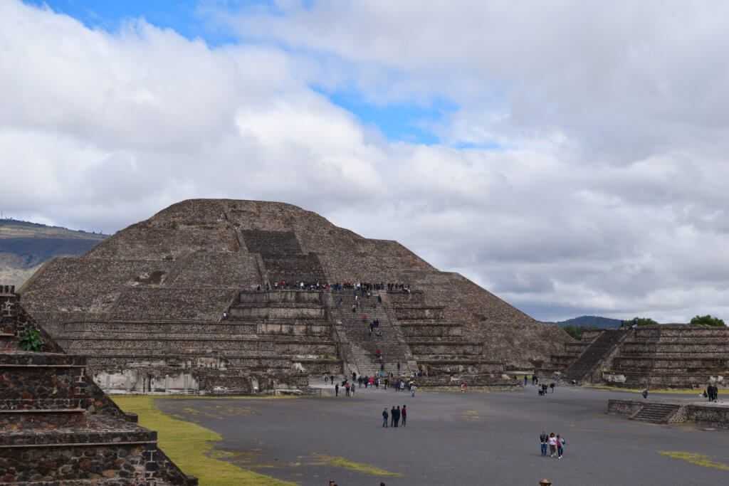 Пирамиды в мексике. краткий обзор. пирамид в мексике много