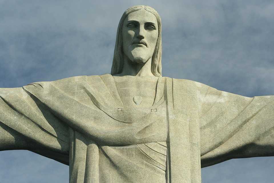 Статуя христа-искупителя в бразилии - культурный символ бразилии
