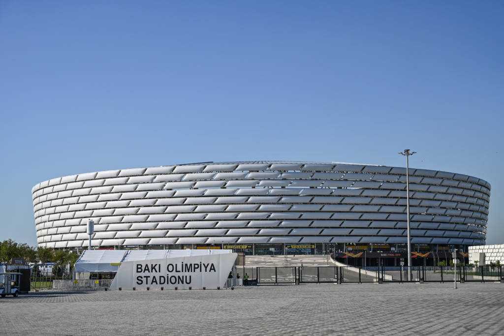 Новый азербайджан: топ-10 необычных современных зданий баку