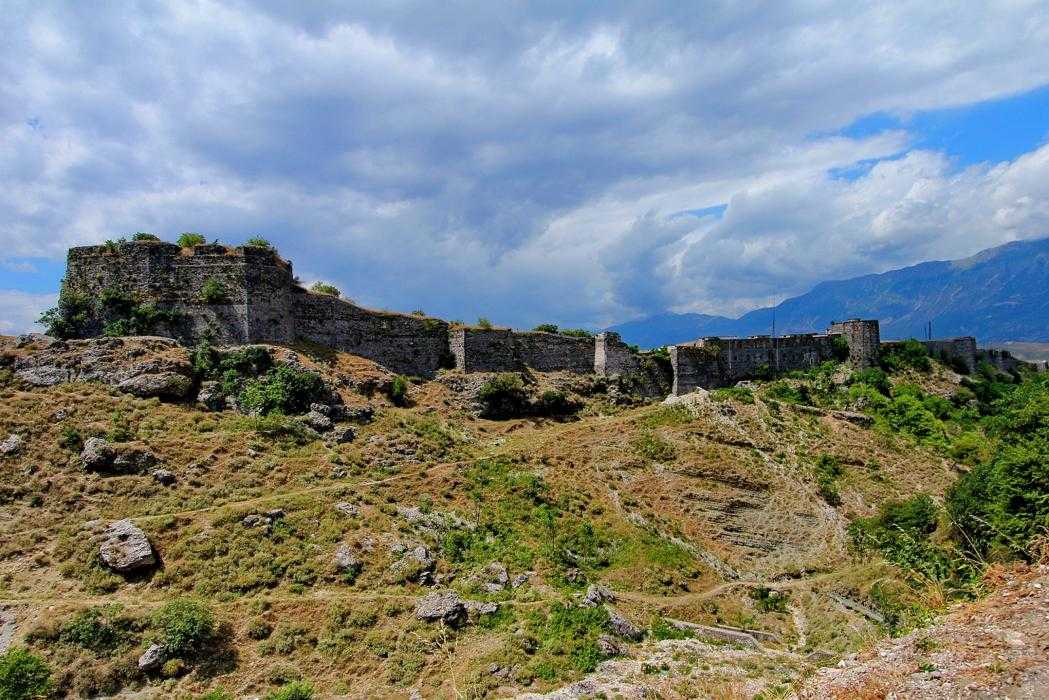 Гирокастра, албания — путеводитель, как добраться, где остановиться и что посмотреть