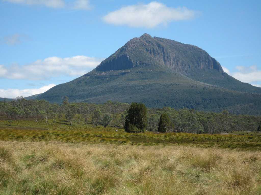 Таинственная и многоликая гора улуру | фото скалы, мифы, интересные факты | австралия