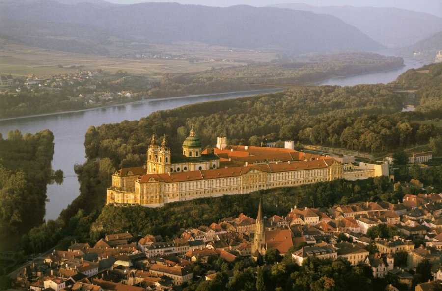 Монастырь хайлигенкройц, австрия: план, чем прославился, адрес, как добраться, отзывы, отели рядом — туристер.ру