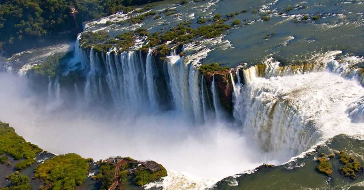 Подборка видео про Водопад Игуасу (Аргентина) от популярных программ и блогеров Водопад Игуасу на сайте