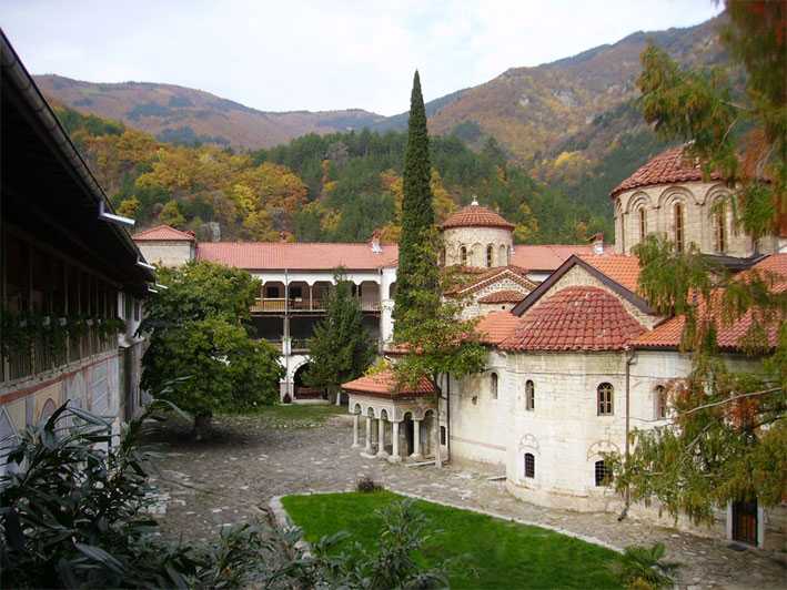 Монастыри в болгарии