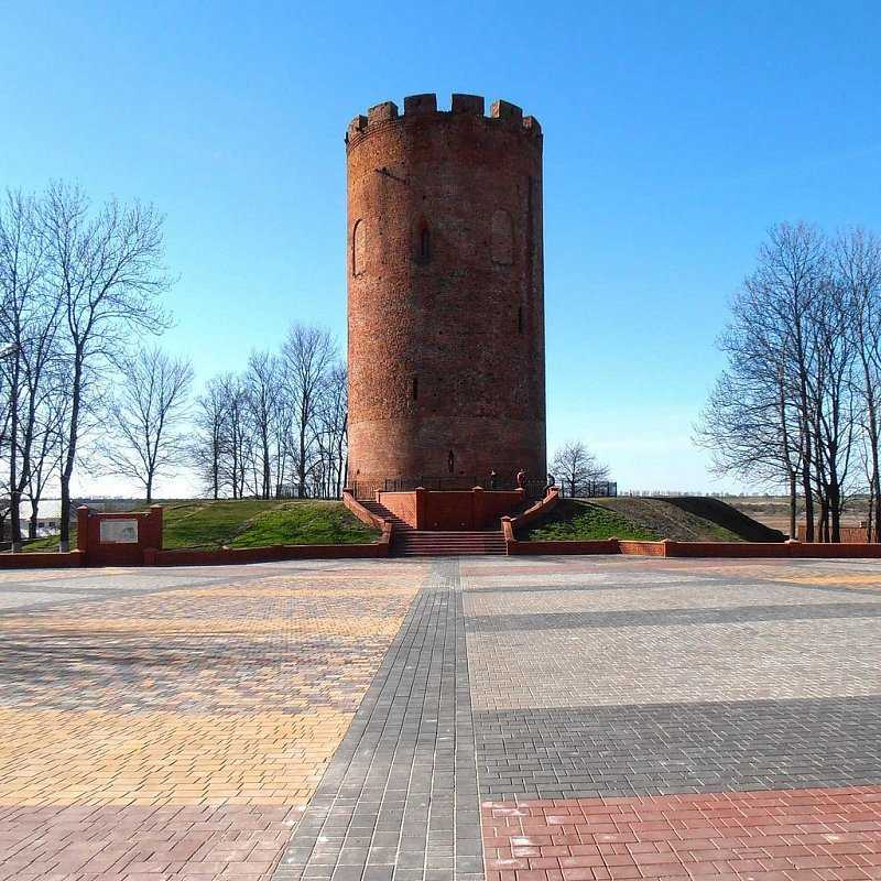 Белая башня в каменце (каменецкая башня) беларуссия — плейсмент