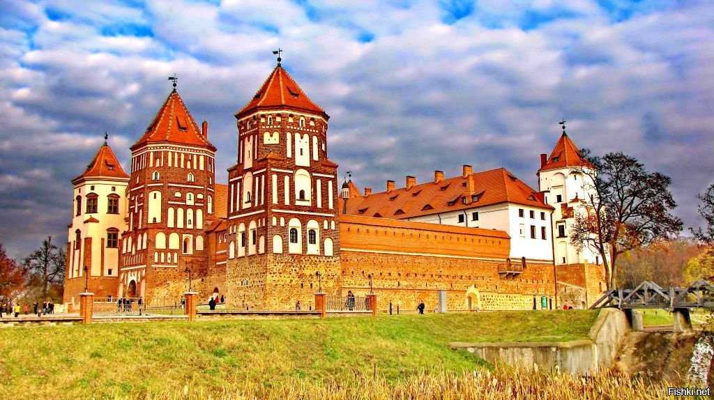 Замки и дворцы в белоруссии: это стоит видеть