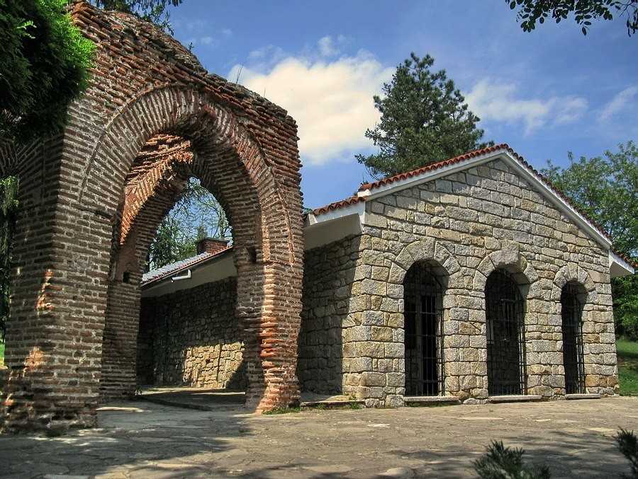 Казанлыкская гробница