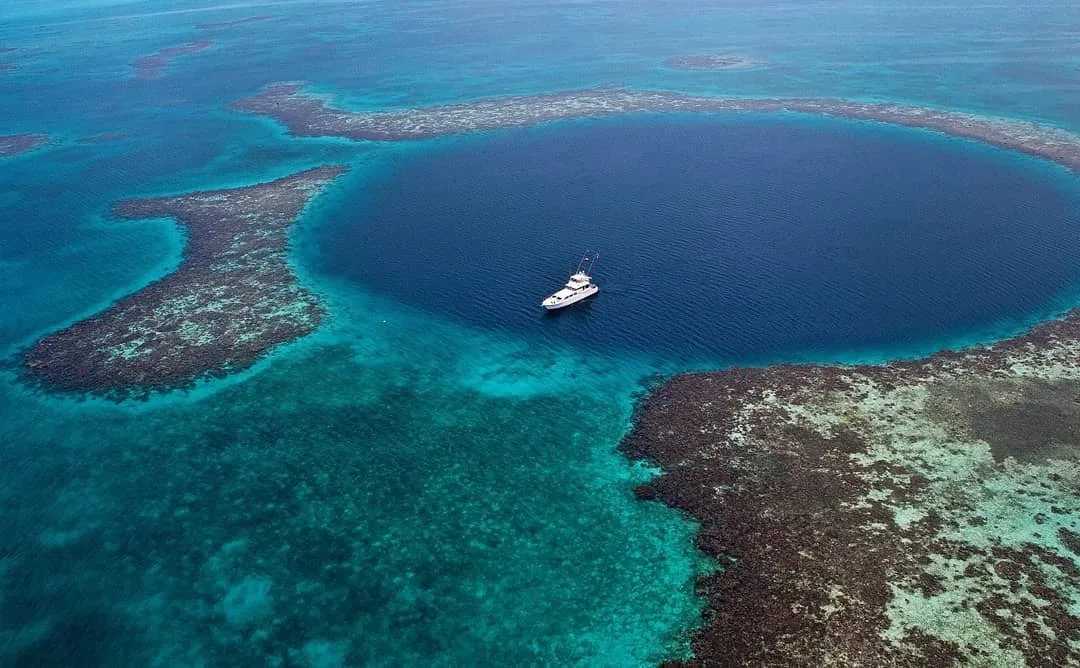 Белизский барьерный риф: описание, голубая дыра