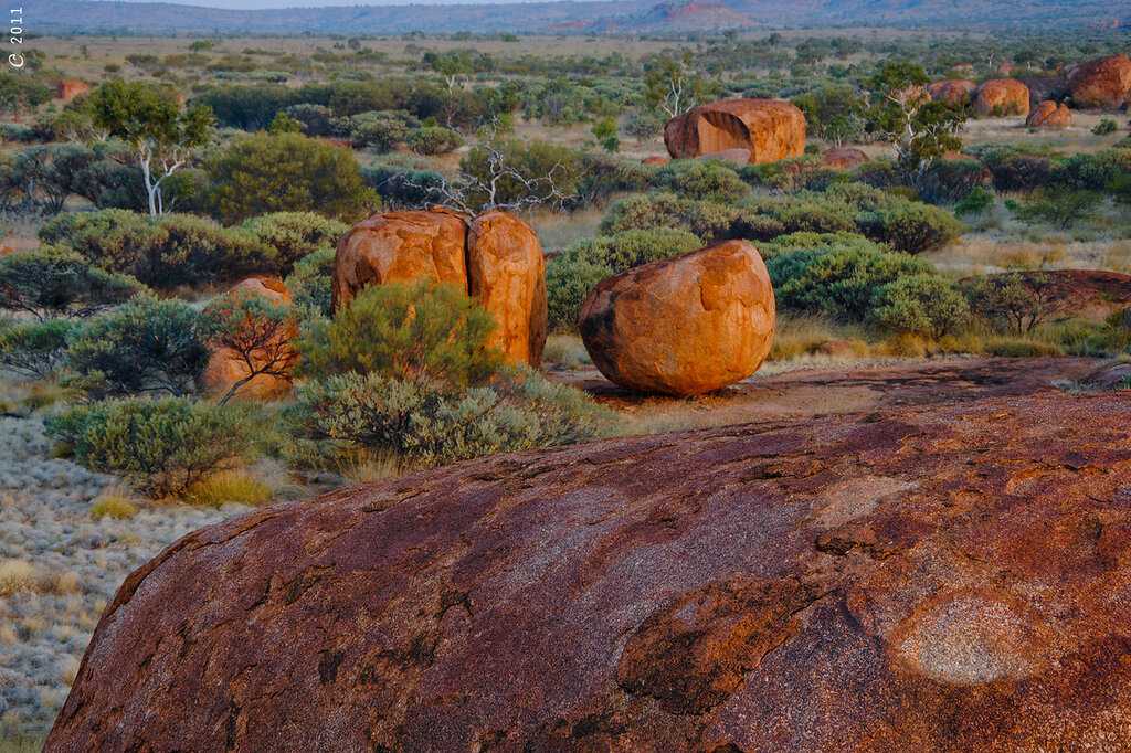 Заповедник «дьявольские шары» (devils marbles conservation reserve) описание и фото - австралия: алис-спрингс