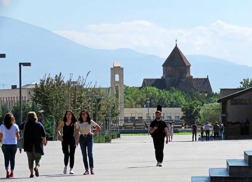 Прогулка по эчмиадзину: какие секреты хранит древняя армянская земля
