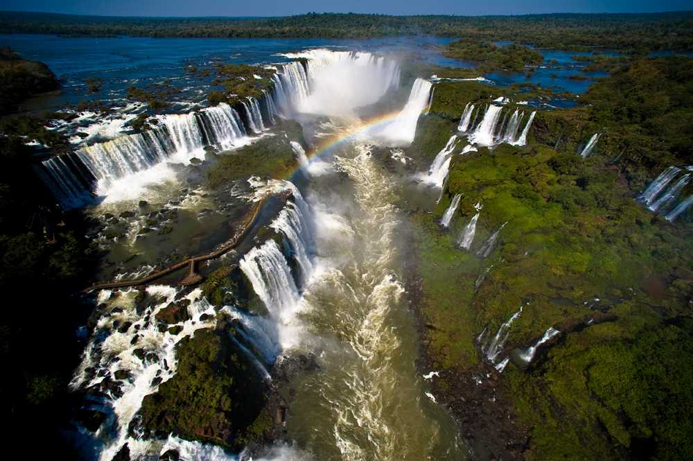 Подборка видео про Водопад Игуасу (Аргентина) от популярных программ и блогеров Водопад Игуасу на сайте