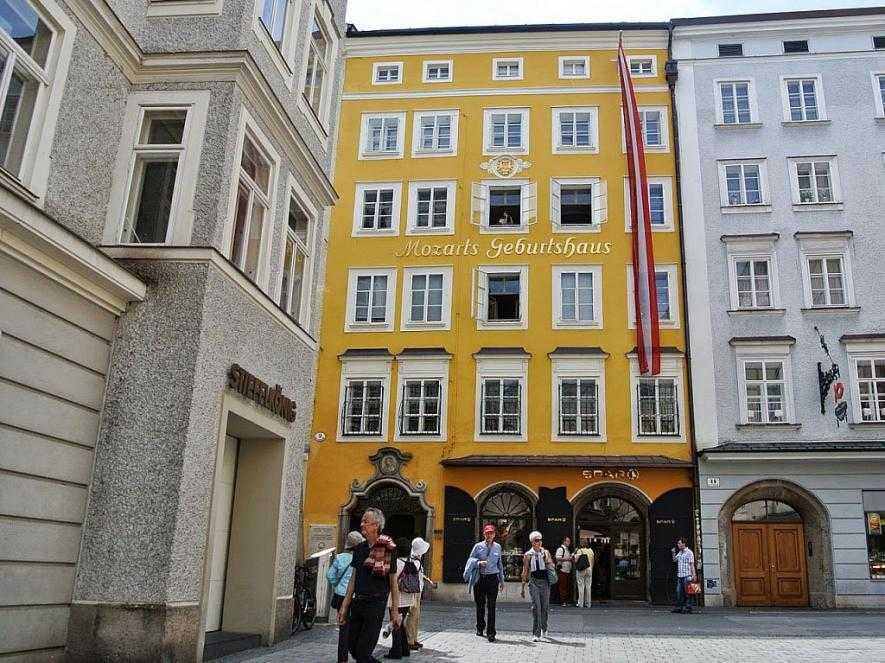 Дом рождения моцарта в зальцбурге