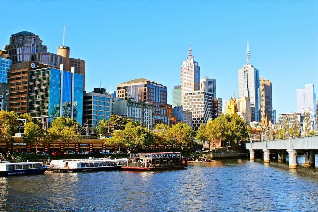 Мельбурн — второй по величине город Австралии, столица штата Виктория Достопримечательности Мельбурна Практическая информация для туристов и описание города Фото и видео Мельбурна