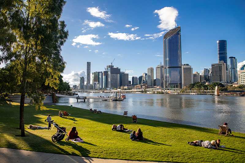 Фото города Брисбен в Австралии Большая галерея качественных и красивых фотографий Брисбена, на которых представлены достопримечательности города, его виды, улицы, дома, парки и музеи