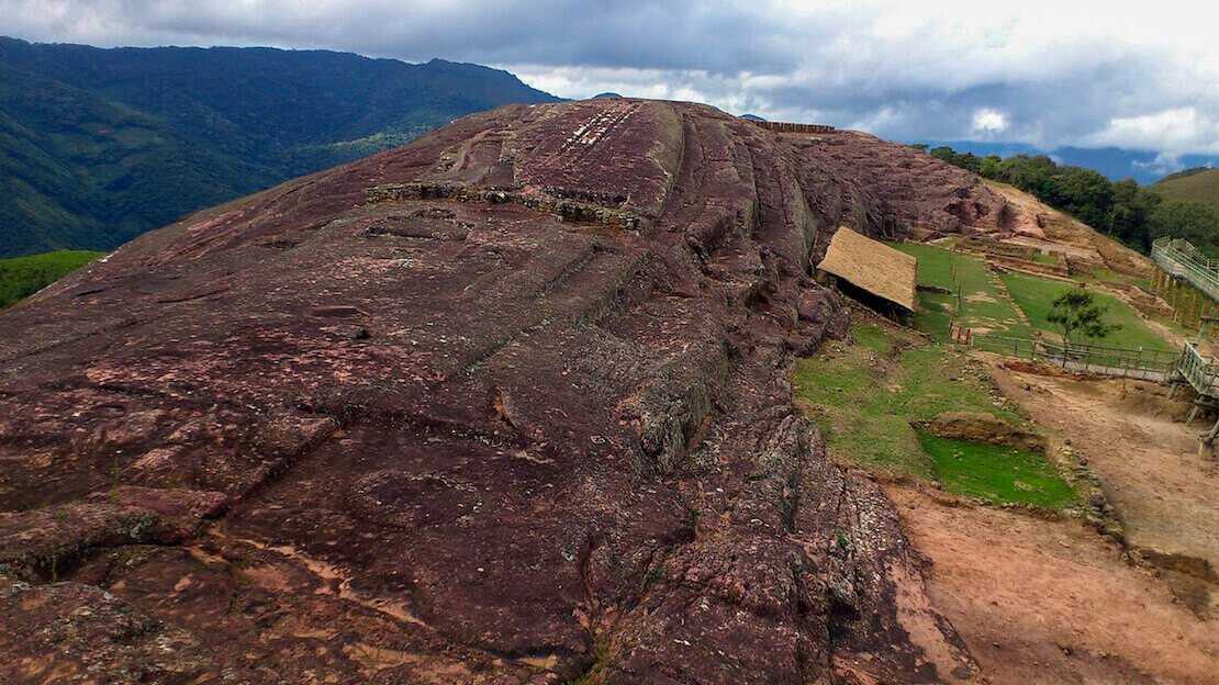 Фуэрте-де-Самайпата — археологический памятник и объект Всемирного наследия ЮНЕСКО, расположенный в Боливии, в департаменте Санта-Крус провинции Флорида. Он находится в восточных предгорьях боливийских Анд и является популярным туристическим местом. Фуэрт